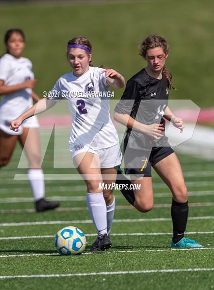 Thumbnail 2 in Omaha Central vs. Concordia photogallery.