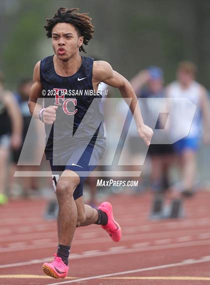 Thumbnail 3 in Mohawk-Warrior Invitational photogallery.