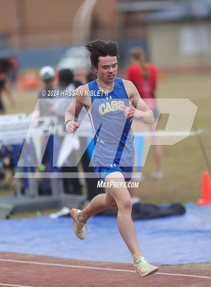 Thumbnail 2 in Mohawk-Warrior Invitational photogallery.