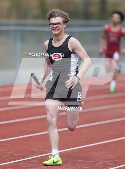 Thumbnail 2 in Mohawk-Warrior Invitational photogallery.