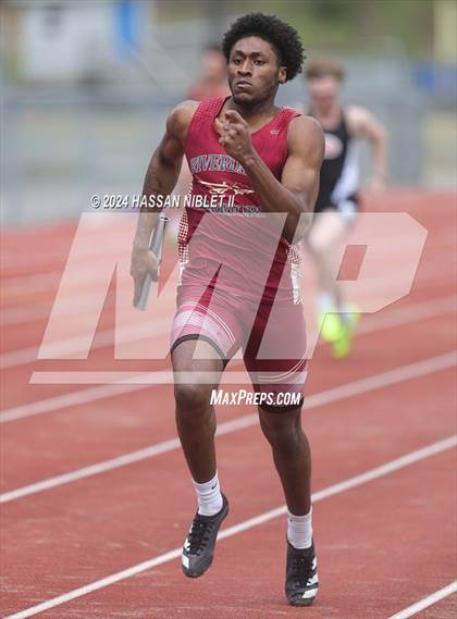 Thumbnail 2 in Mohawk-Warrior Invitational photogallery.