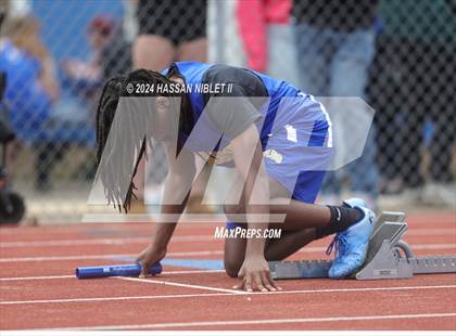 Thumbnail 2 in Mohawk-Warrior Invitational photogallery.