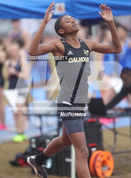Thumbnail 3 in Mohawk-Warrior Invitational photogallery.