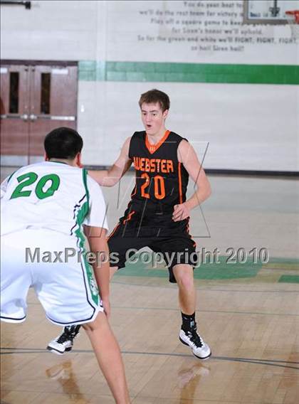 Thumbnail 2 in Webster vs. Siren photogallery.