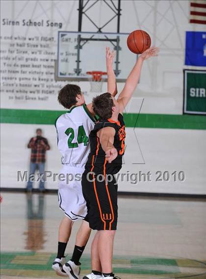 Thumbnail 3 in Webster vs. Siren photogallery.