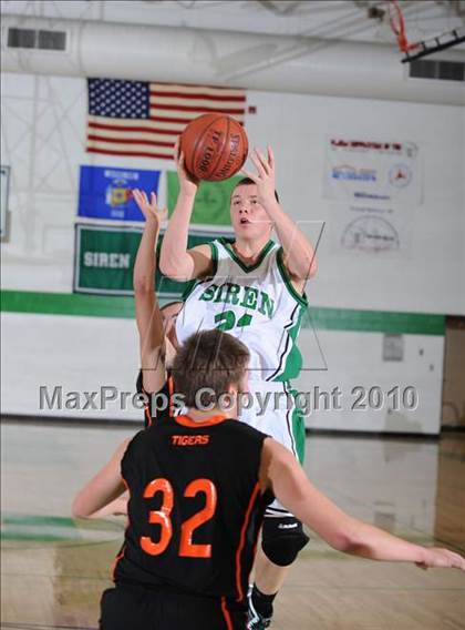 Thumbnail 2 in Webster vs. Siren photogallery.