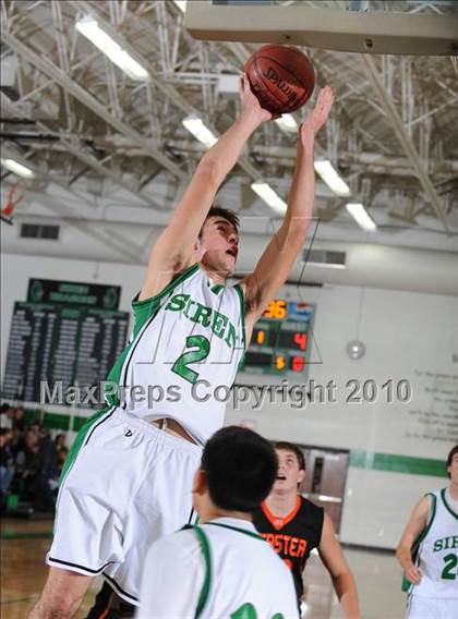 Thumbnail 2 in Webster vs. Siren photogallery.