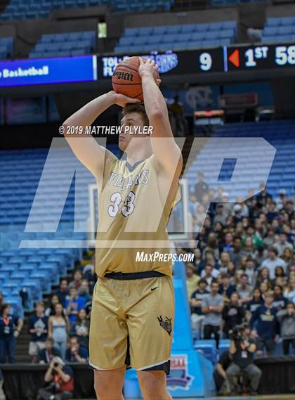 Thumbnail 2 in Bishop McGuinness vs. Henderson Collegiate (NCHSAA 1A Final) photogallery.