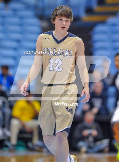 Thumbnail 3 in Bishop McGuinness vs. Henderson Collegiate (NCHSAA 1A Final) photogallery.
