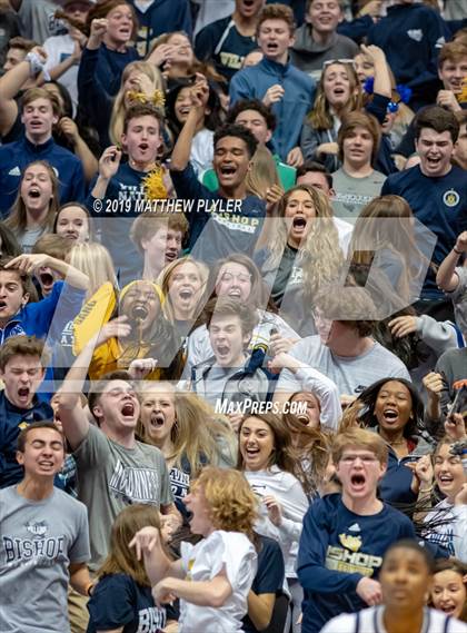 Thumbnail 2 in Bishop McGuinness vs. Henderson Collegiate (NCHSAA 1A Final) photogallery.