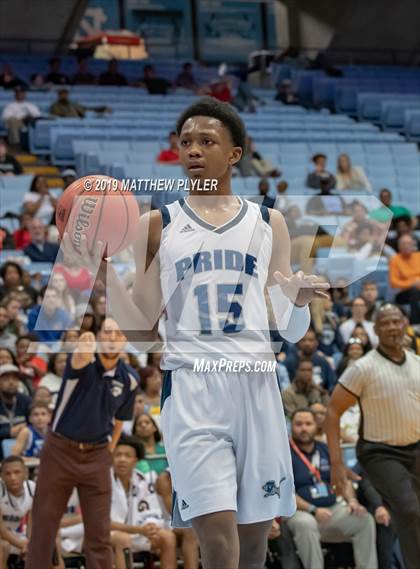 Thumbnail 3 in Bishop McGuinness vs. Henderson Collegiate (NCHSAA 1A Final) photogallery.