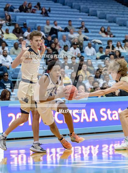 Thumbnail 3 in Bishop McGuinness vs. Henderson Collegiate (NCHSAA 1A Final) photogallery.