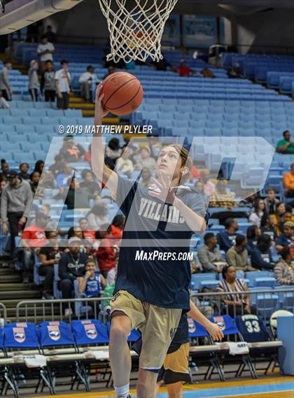 Thumbnail 2 in Bishop McGuinness vs. Henderson Collegiate (NCHSAA 1A Final) photogallery.