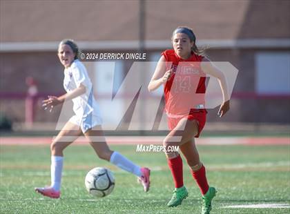 Thumbnail 3 in Mepham @ Plainedge photogallery.