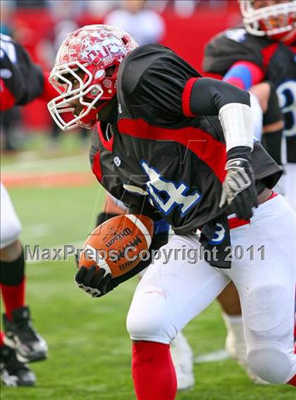 Thumbnail 2 in Garden City vs. Bellport (LI D2 Final) photogallery.
