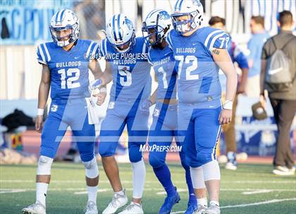 Thumbnail 3 in Moorpark vs. Burbank photogallery.