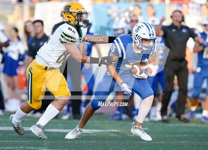 Thumbnail 2 in Moorpark vs. Burbank photogallery.