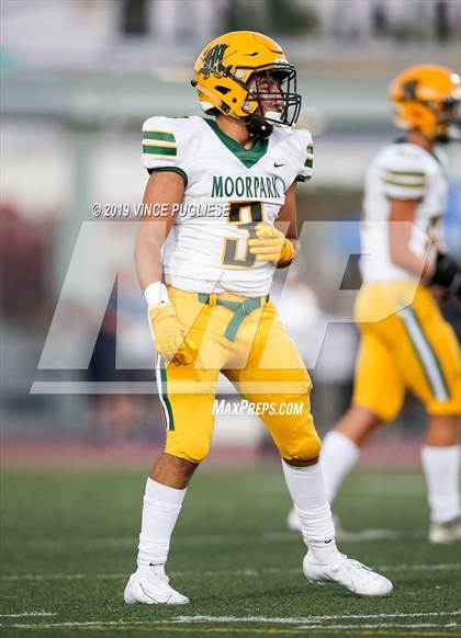 Thumbnail 3 in Moorpark vs. Burbank photogallery.