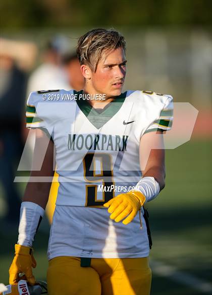 Thumbnail 2 in Moorpark vs. Burbank photogallery.