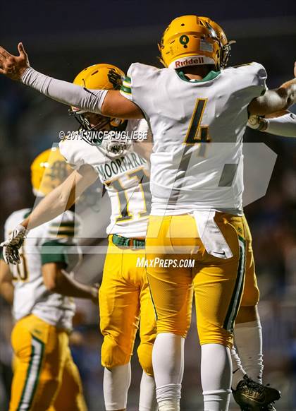 Thumbnail 3 in Moorpark vs. Burbank photogallery.