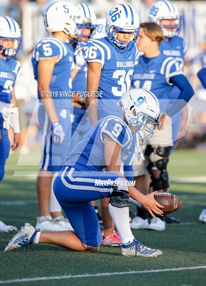 Thumbnail 1 in Moorpark vs. Burbank photogallery.