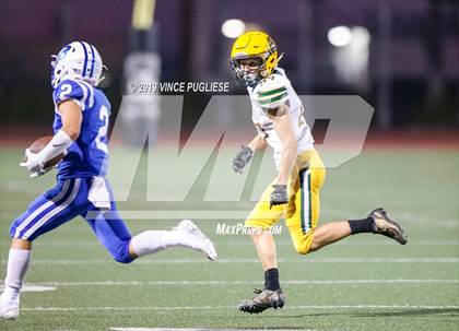 Thumbnail 2 in Moorpark vs. Burbank photogallery.