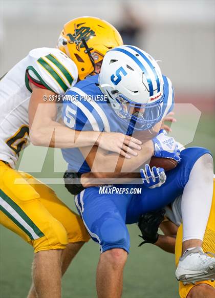 Thumbnail 3 in Moorpark vs. Burbank photogallery.