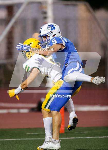 Thumbnail 3 in Moorpark vs. Burbank photogallery.