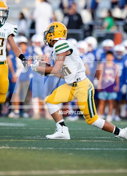 Thumbnail 3 in Moorpark vs. Burbank photogallery.