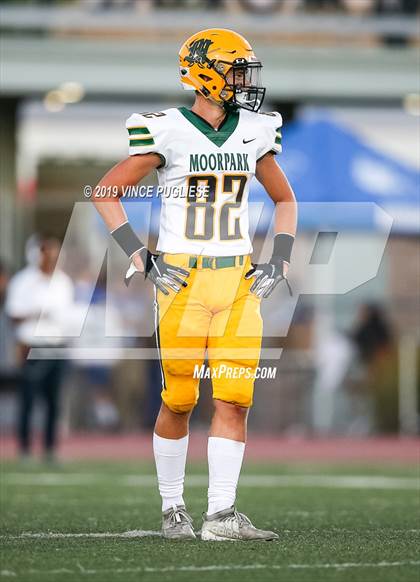 Thumbnail 2 in Moorpark vs. Burbank photogallery.