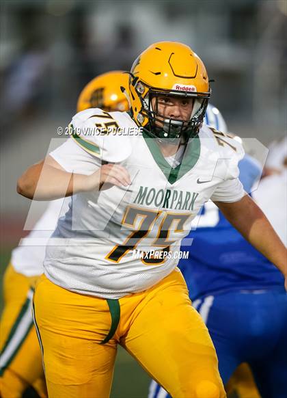 Thumbnail 3 in Moorpark vs. Burbank photogallery.