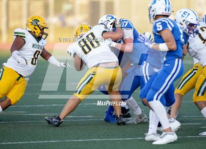 Thumbnail 2 in Moorpark vs. Burbank photogallery.