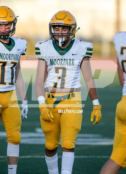 Thumbnail 3 in Moorpark vs. Burbank photogallery.