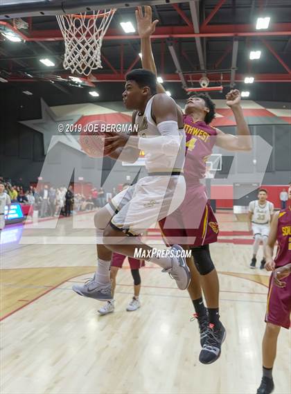 Thumbnail 3 in Southwest SD @ Foothill (CIF D5 Southern California Regional Final) photogallery.