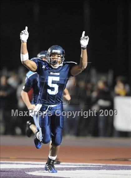 Thumbnail 3 in St. Francis vs. Bellarmine Prep (CIF CCS Open Division Final) photogallery.