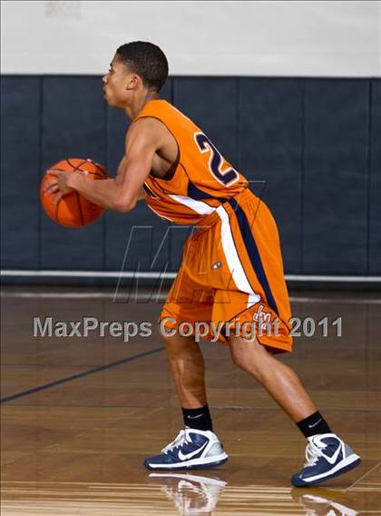 Thumbnail 2 in Madison [James] vs Westlake (McDonald's Texas Invitational) photogallery.