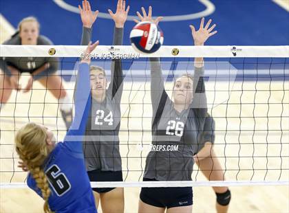 Thumbnail 1 in Frazier Mountain vs. Immanuel (CIF D5 Central Section Chmpionship) photogallery.