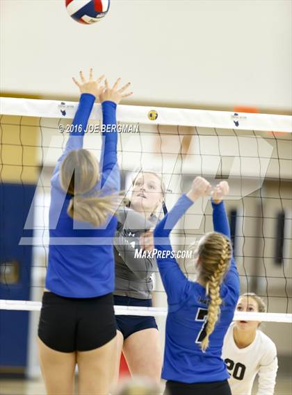 Thumbnail 3 in Frazier Mountain vs. Immanuel (CIF D5 Central Section Chmpionship) photogallery.