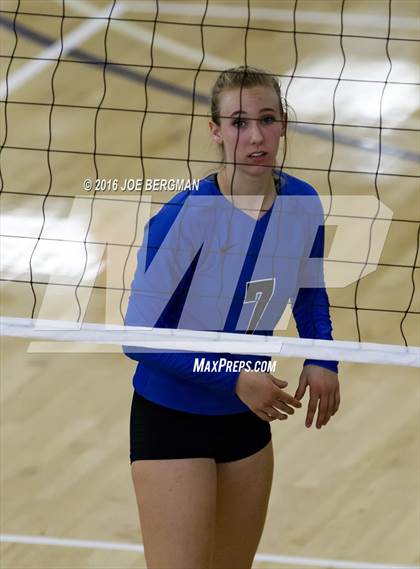 Thumbnail 2 in Frazier Mountain vs. Immanuel (CIF D5 Central Section Chmpionship) photogallery.