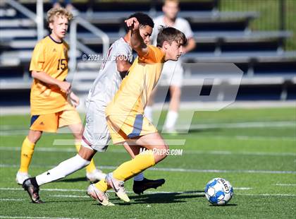 Thumbnail 3 in Loomis Chaffee @ Trinity-Pawling photogallery.