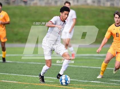 Thumbnail 3 in Loomis Chaffee @ Trinity-Pawling photogallery.