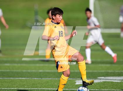 Thumbnail 3 in Loomis Chaffee @ Trinity-Pawling photogallery.