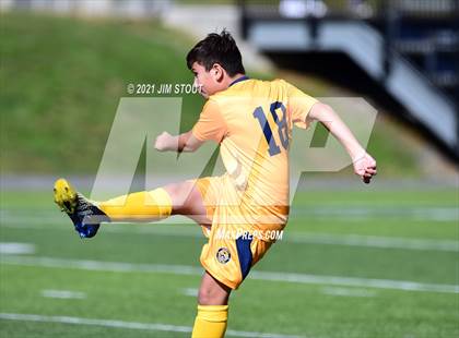 Thumbnail 2 in Loomis Chaffee @ Trinity-Pawling photogallery.