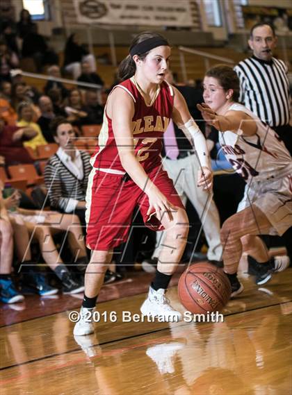 Thumbnail 2 in Clean vs East Aurora (Section VI Class B-1 Final) photogallery.
