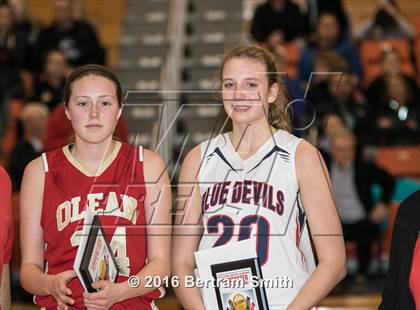 Thumbnail 1 in Clean vs East Aurora (Section VI Class B-1 Final) photogallery.