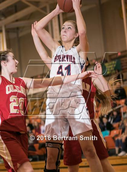 Thumbnail 1 in Clean vs East Aurora (Section VI Class B-1 Final) photogallery.