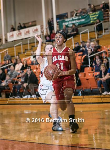 Thumbnail 1 in Clean vs East Aurora (Section VI Class B-1 Final) photogallery.
