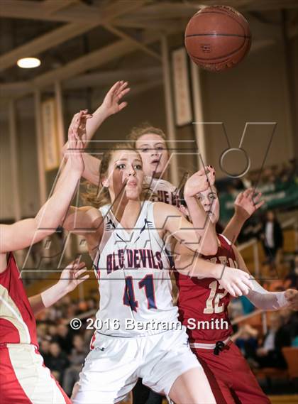 Thumbnail 2 in Clean vs East Aurora (Section VI Class B-1 Final) photogallery.