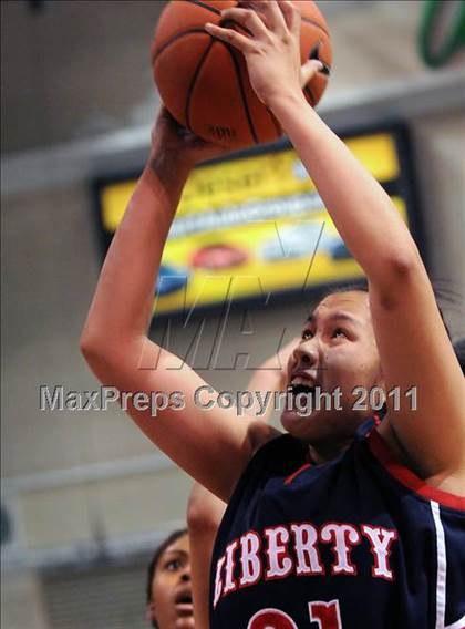 Thumbnail 3 in Liberty vs. Centennial (NIAA D4A Final) photogallery.