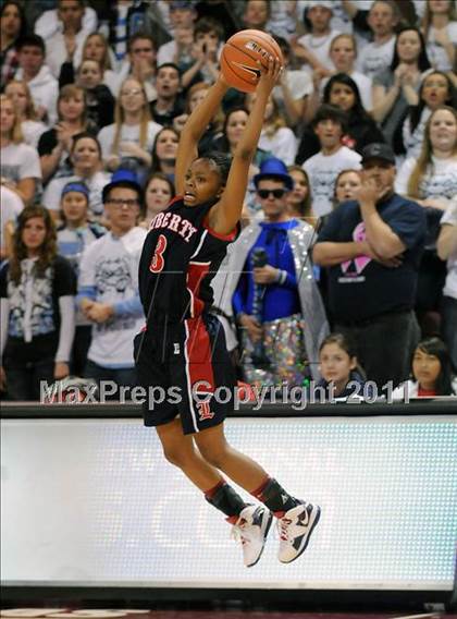 Thumbnail 1 in Liberty vs. Centennial (NIAA D4A Final) photogallery.